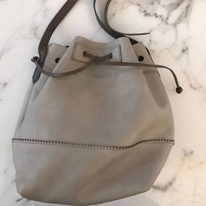 Bucket bag